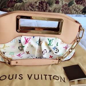 100% authentic LV clutch